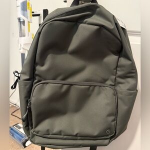 Lululemon Everywhere Backpack 22L